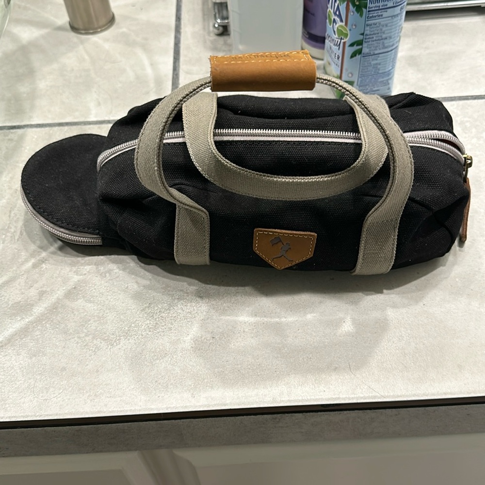 Flagman bathroom travel bag